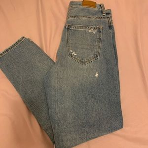 American Eagle Mom Jeans!!